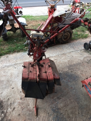 รถพรวนดิน