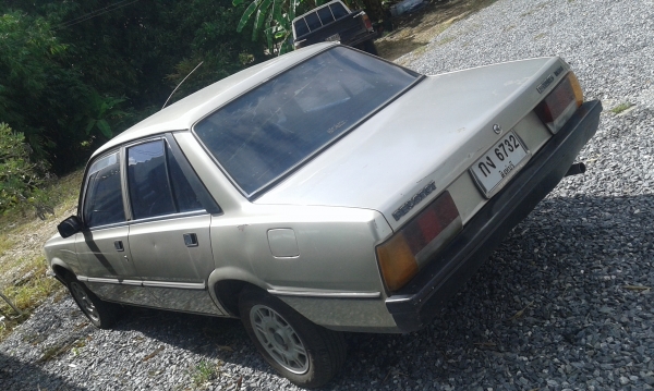 ขายครับรถเก๋งเปอร์โย505