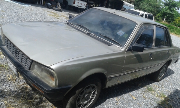 ขายครับรถเก๋งเปอร์โย505