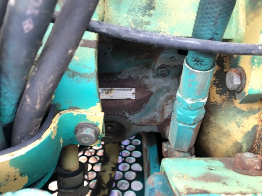 Komatsu PC30-7 นำเข้าจากญี่ปุ่น แทร็คเหล็ก ปั้มนิ้ว คอนโทรลน้ำมัน