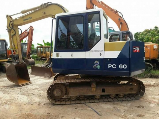 ขายKOMATSU PC60-6  เก่าญีปุ่นแท้  สภาพสวย มีลายแย๊ก  5,XXX  ชั่วโมง  พร้อมใช้  โทร 089-3818694  ดวงนภา