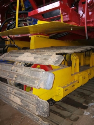 ขายรถเกี่ยวข้าว จ้าวช้างไวไฟ ปี52 เครื่อง260เทอร์โบ ช่วงล่าง12 ปั้ม23 ราคา1,200,000 ขายรถเกี่ยวข้าว จ้าวช้างไวไฟ ปี52 เครื่อง260เทอร์โบ ช่วงล่าง12 ปั้ม23 ราคา1,200,000