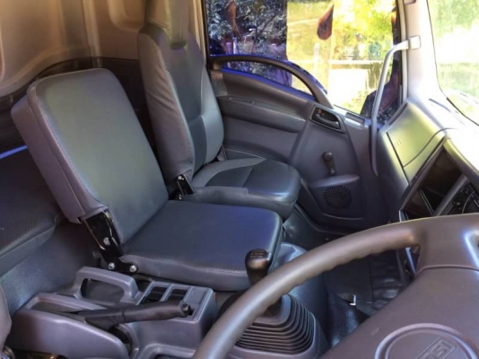 ขาย!! 6ล้อ FTR 240แรง ปี56 ตู้10บาน ราคา 1,460,000 ขาย!! 6ล้อ FTR 240แรง ปี56 ตู้10บาน ราคา 1,460,000