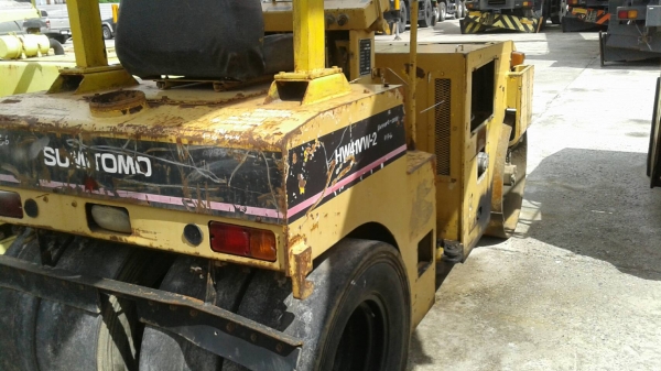 ขายรถบด sumitomo หน้าเหล็กหลังยาง