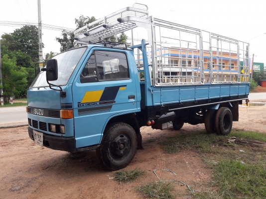 ISUZU NKR110 แรงม้า รถห้างแท้ ดาวน์98,000บาทออกรถได้เลย เครื่องแน่นปึ๊ก แห้ง แรงดี แชทซีสวยๆตลอดเส้น