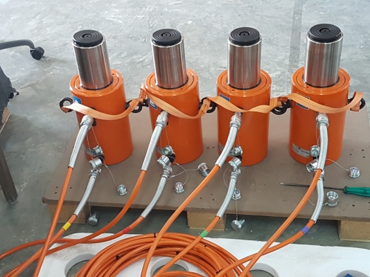 ชุดแม่แรงยกเครื่องจักรขนาด400ตัน HOLMATRO ชุดแม่แรงยกเครื่องจักรขนาด400ตัน HOLMATRO