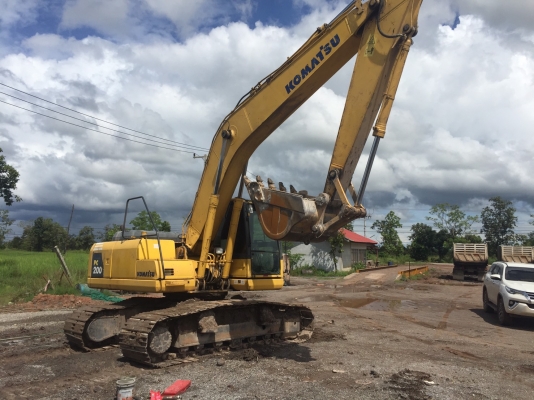 KOMATSU. 200-8 พร้อมใช้