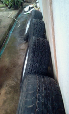 แม็ก6รู อีซูซุโรดิโอ 4x4พร้อมยางอ๊อฟโรดขอบ15 เดิมๆ