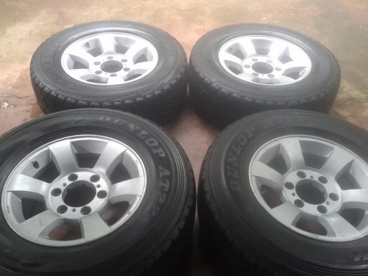 แม็ก6รู อีซูซุโรดิโอ 4x4พร้อมยางอ๊อฟโรดขอบ15 เดิมๆ