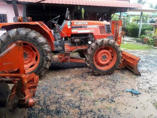 ขายรถไถคูโบต้าM5000สภาพเดิมสวย เอกสารครบ อุปกรณ์3ชิ้น ใบมีด ผานหลัง ขายรถไถคูโบต้าM5000สภาพเดิมสวย เอกสารครบ อุปกรณ์3ชิ้น ใบมีด ผานหลัง