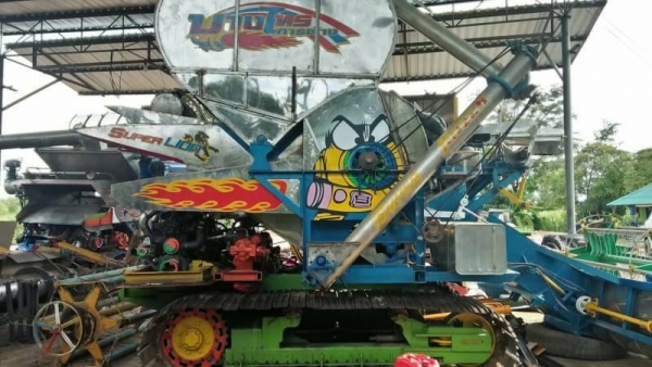 ขายรถเกี่ยวข้าวบางไทรการช่าง ช่วงล่าง12เครื่องมิตซู260โบว์6m61ปั๊ม24บิ้วใหม่พร้อมใช้