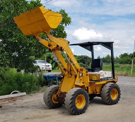 ขายด่วนรถยกตักเอวอ่อนTCMHL808A-2ตักยก2.5ตันยกสูง3เมตรรถขับเคลื่อน4ล้อเกียร์ท็อกโลฮายรถนอกเพื่งนำเข้ามายังไม่เคยใช้งานในเมืองไทยเลย