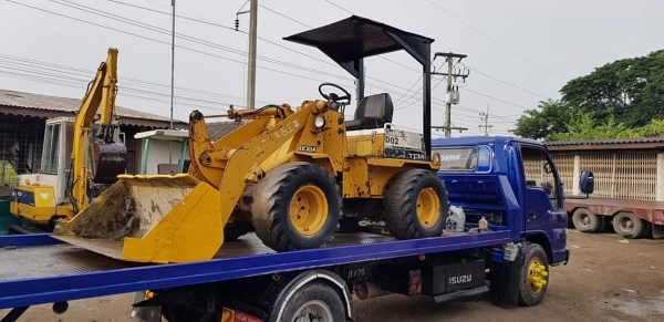 ขายด่วนรถยกตักเอวอ่อนTCMHL808A-2ตักยก2.5ตันยกสูง3เมตรรถขับเคลื่อน4ล้อเกียร์ท็อกโลฮายรถนอกเพื่งนำเข้ามายังไม่เคยใช้งานในเมืองไทยเลย