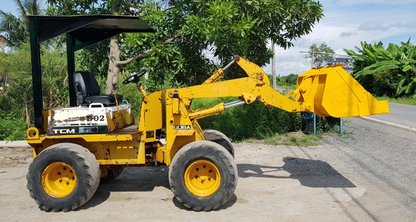 ขายด่วนรถยกตักเอวอ่อนTCMHL808A-2ตักยก2.5ตันยกสูง3เมตรรถขับเคลื่อน4ล้อเกียร์ท็อกโลฮายรถนอกเพื่งนำเข้ามายังไม่เคยใช้งานในเมืองไทยเลย