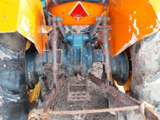 ขายL2802เฉพาะตัวรถ ขายL2802เฉพาะตัวรถ