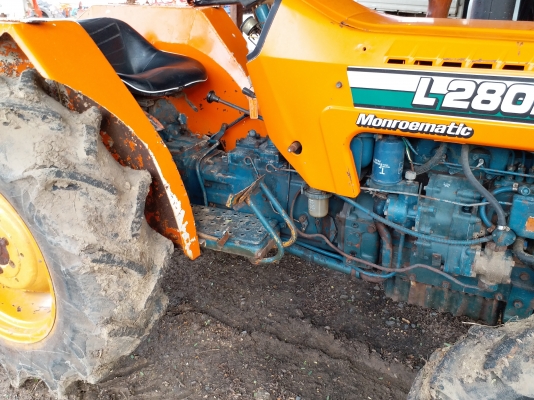 ขายL2802เฉพาะตัวรถ ขายL2802เฉพาะตัวรถ