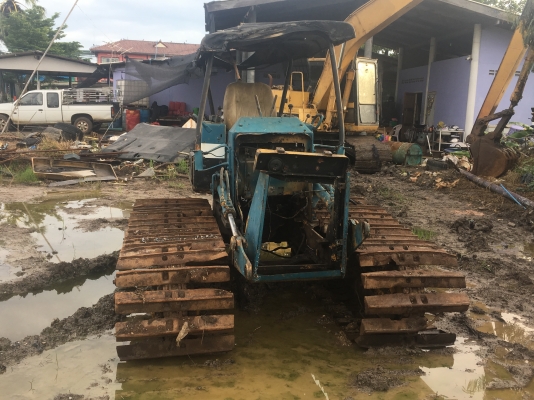 ขายรถแทร็กเตอร์D2-5PL สไลด์3ทิศทาง ช่วงล่างดี ไม่มีเครื่อง ไม่มีหม้อน้ำ ใช้งานได้ปกติ โทร0616613023