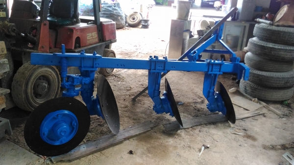 ขาย ผาน 3  โคลง 4 รถไถฟอร์ด เหล็กหนา