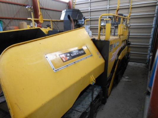 SUMITOMO HA60C(TV)-3  รุ่น3 ล้อแทร็ค ปี2003 2,800ชม.ใหม่ๆ ใช้งานน้อยๆ จากญี่ปุ่น 092-929-9942 ธีรเทพ