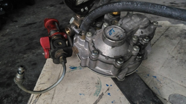 หม้อต้ม NGV ระบบดูด tomasetto AT04