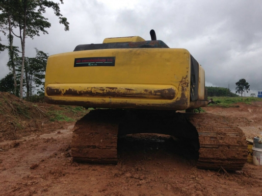 ขายรถแบคโฮ KOMATSU PC200-6 เอกสารเล่ม ไม่มีระบบไฟ ราคา 800000