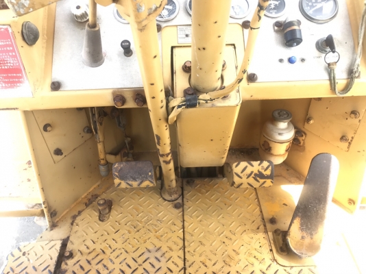 ขายรถตัก CATTERPILLA 910 สมบูรณ์พร้อมใช้ครับ FROM JAPAN ติดต่อ 063-9316985 ID LINE : 0639316985 ครับ