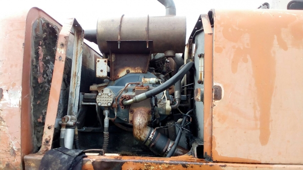 ขายรถแบคโฮ HITACHI EX200-2 ราคา 295000 กับ 395000