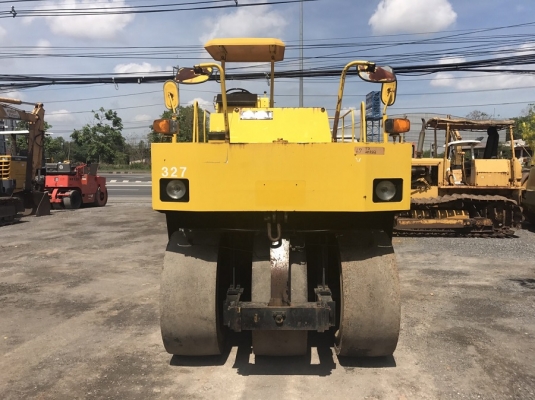 ยอดนิยม รถบด 7 ล้อยาง SAKAI T2 เครื่อง ISUZU FROM JAPAN สนใจติดต่อ 063-9316985 ID LINE : 0639316985 ครับ