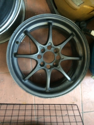 ล้อก๊อบขอบ15- มีรอยมีดุ้ง นิดหน่อย 2วงซ่อมก้อสวยไม่ซ่อมก้อใส่ได้ ครับ ล้อก๊อบขอบ15-6.5 นิ้วออฟ35 1 คู่ 7 นิ้ว ออฟ 42 1คู่ ครับ 4รู100 มีรอยมีดุ้ง นิดหน่อย 2วงซ่อมก้อสวยไม่ซ่อมก้อใส่ได้ ครับรับของ ลาดพร้าว 87