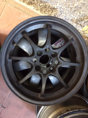 ล้อก๊อบขอบ15- มีรอยมีดุ้ง นิดหน่อย 2วงซ่อมก้อสวยไม่ซ่อมก้อใส่ได้ ครับ ล้อก๊อบขอบ15-6.5 นิ้วออฟ35 1 คู่ 7 นิ้ว ออฟ 42 1คู่ ครับ 4รู100 มีรอยมีดุ้ง นิดหน่อย 2วงซ่อมก้อสวยไม่ซ่อมก้อใส่ได้ ครับรับของ ลาดพร้าว 87