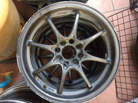 ล้อก๊อบขอบ15- มีรอยมีดุ้ง นิดหน่อย 2วงซ่อมก้อสวยไม่ซ่อมก้อใส่ได้ ครับ ล้อก๊อบขอบ15-6.5 นิ้วออฟ35 1 คู่ 7 นิ้ว ออฟ 42 1คู่ ครับ 4รู100 มีรอยมีดุ้ง นิดหน่อย 2วงซ่อมก้อสวยไม่ซ่อมก้อใส่ได้ ครับรับของ ลาดพร้าว 87