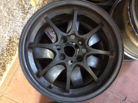 ล้อก๊อบขอบ15- มีรอยมีดุ้ง นิดหน่อย 2วงซ่อมก้อสวยไม่ซ่อมก้อใส่ได้ ครับ ล้อก๊อบขอบ15-6.5 นิ้วออฟ35 1 คู่ 7 นิ้ว ออฟ 42 1คู่ ครับ 4รู100 มีรอยมีดุ้ง นิดหน่อย 2วงซ่อมก้อสวยไม่ซ่อมก้อใส่ได้ ครับรับของ ลาดพร้าว 87