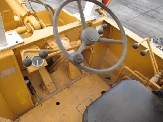 ขายถูกๆๆรถตัก ล้อยาง ยี่ห้อ KOMATSU รุ่น JH30B ซีเรียล JH30B-7688 ต่อแขน พร้อมใช้ตักพืชไร่ ขายถูก สนใจติดต่อ 089-2619445 ขายถูกๆๆรถตัก ล้อยาง ยี่ห้อ KOMATSU รุ่น JH30B ซีเรียล JH30B-7688 ต่อแขน พร้อมใช้ตักพืชไร่ ขายถูก สนใจติดต่อ 089-2619445