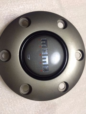 ขายพวง momo race แท้ สภาพดีสวย ซื้อใหม่มาเก็บจนเก่า ใช้ไม่นานกล่องไม่มีของครบๆ ซื้อมา 12000 ขาย 4500 สนใจติดต่อ 0827861333 ดูของ รับเอง ลาดพร้าว 87