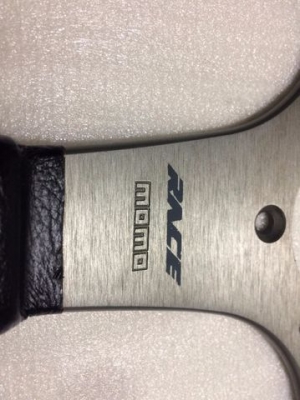 ขายพวง momo race แท้ สภาพดีสวย ซื้อใหม่มาเก็บจนเก่า ใช้ไม่นานกล่องไม่มีของครบๆ ซื้อมา 12000 ขาย 4500 สนใจติดต่อ 0827861333 ดูของ รับเอง ลาดพร้าว 87