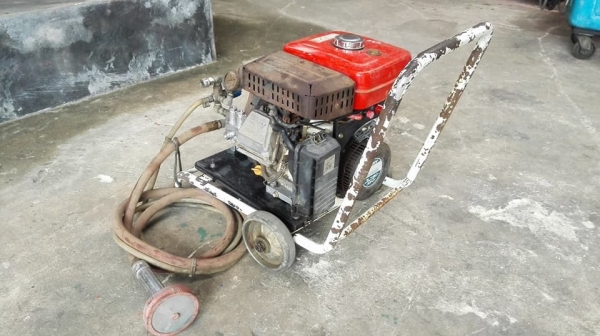 เครื่องฉีดน้ำแรงดันญี่ปุ่น 150 bar ชนเครื่อง Yanma ของลงตู้สดนอก เครื่องฉีดน้ำแรงดันญี่ปุ่น 150 bar ชนเครื่อง Yanma ของลงตู้สดนอก