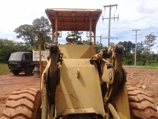 ขายรถตักล้อยาง.เอวออ่นขนาด2คิวครึ่ง