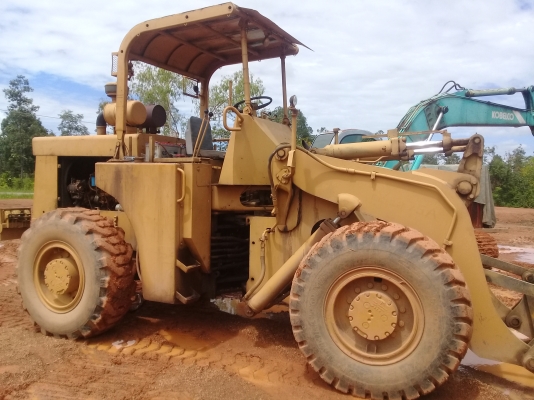 ขายรถตักล้อยาง.เอวออ่นขนาด2คิวครึ่ง