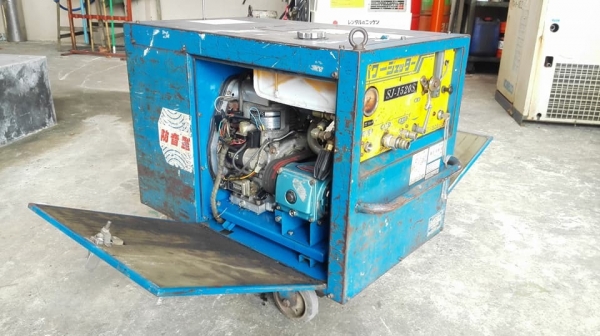 ** SOLD ** เครื่องฉีดน้ำแรงดันญี่ปุ่น 150 bar ชนเครื่อง Robin ของลงตู้สดนอก