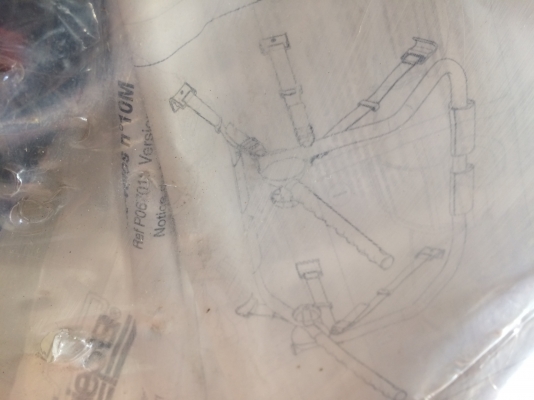 ที่แขวนจักรยาน ของใหม่ของนอกครับ ซื้อมาไม่ได้ใช้ ขาย 2500 สนใจ0827861333