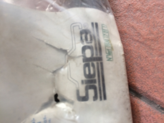 ที่แขวนจักรยาน ของใหม่ของนอกครับ ซื้อมาไม่ได้ใช้ ขาย 2500 สนใจ0827861333