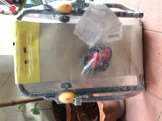 ที่แขวนจักรยาน ของใหม่ของนอกครับ ซื้อมาไม่ได้ใช้ ขาย 2500 สนใจ0827861333