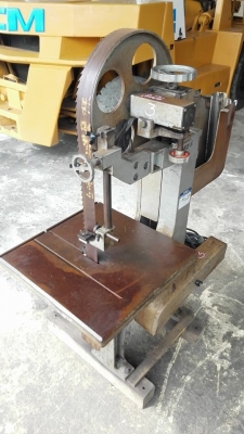 ** SOLD ** เลื่อยผ่าไม้ Bandsaw ญี่ปุ่น หน้า 12" ของลงตู้สดนอก