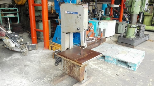 ** SOLD ** เลื่อยผ่าไม้ Bandsaw ญี่ปุ่น หน้า 12" ของลงตู้สดนอก