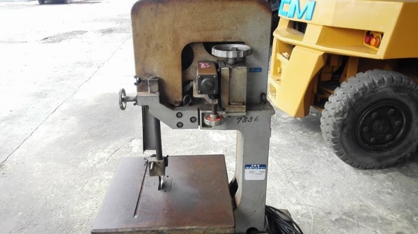 ** SOLD ** เลื่อยผ่าไม้ Bandsaw ญี่ปุ่น หน้า 12" ของลงตู้สดนอก