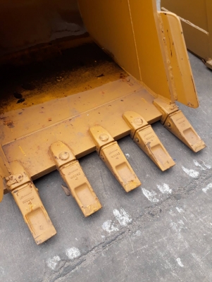 ขายบุ้งกี่ใหม่ ใส่กับรถแบคโฮ komatsu pc200-7 ราคา 35000