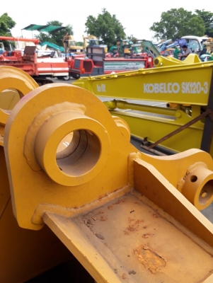 ขายบุ้งกี่ใหม่ ใส่กับรถแบคโฮ komatsu pc200-7 ราคา 35000