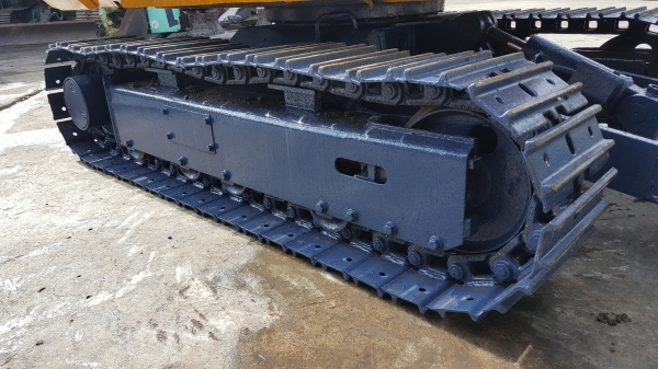 ขาย รถขุด KOMATSU รุ่น PC30-6- มือสองญี่ปุ่น แทรกเหล็ก สลัก บูทเอวแน่น 100\% มาพร้อม หัวเก๋ง สวยพร้อมใช้งาน มือถือ 0818753444