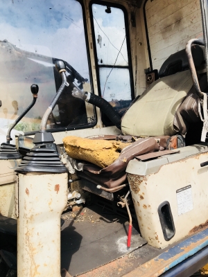 ขายหัวเก่ง KOMATSU PC200-5 ขายหัวเก่ง KOMATSU PC200-5