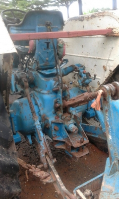 ขายรถไถฟรอด 77 รุ่นT5 มีดันหน้า+ผาน6 มีเล่มทะเบียน ราคาเบาๆ